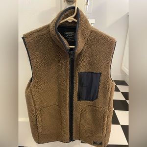 Men’s Abercrombie & Fitch Brown Sherpa Vest (Small)
